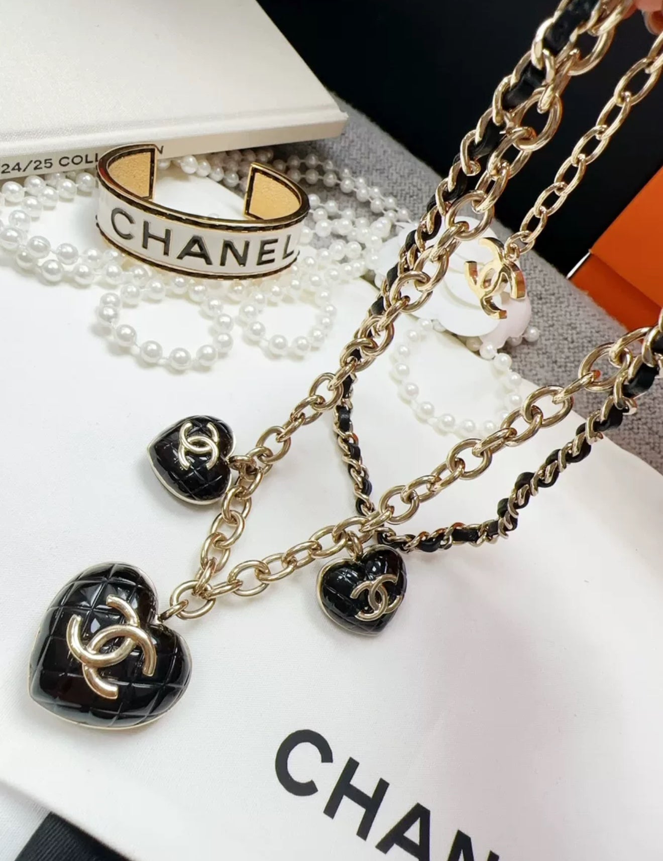 Chanel 22k heart chain necklace choker