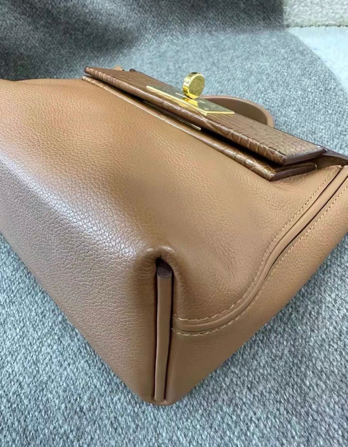 Hermès 24/24 Gold Veau Togo Touch Alligator Gold Hardware