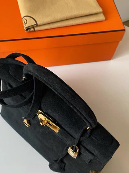 Hermes Kelly 28 Black Doblis leather Gold Hardware