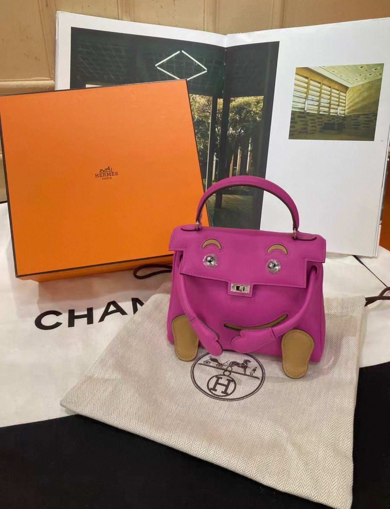 HERMÈS Limited Edition Kelly Doll Biscuit (4B) Magnolia (9I) Swift Palladium Hardware