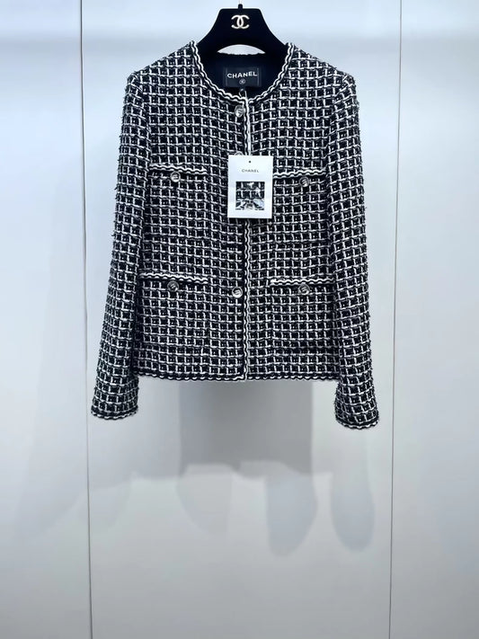Chanel 25C black and white tweed jacket