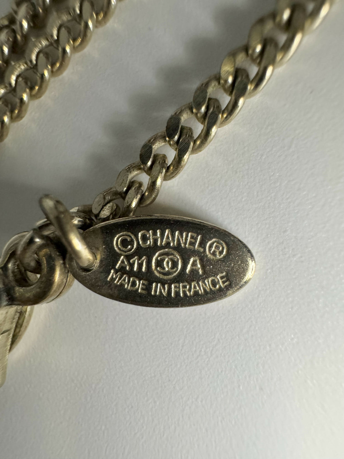 Chanel Vintage A11 Metal Enamel Yellow Glitter Leaf Motif Adjustable Necklace