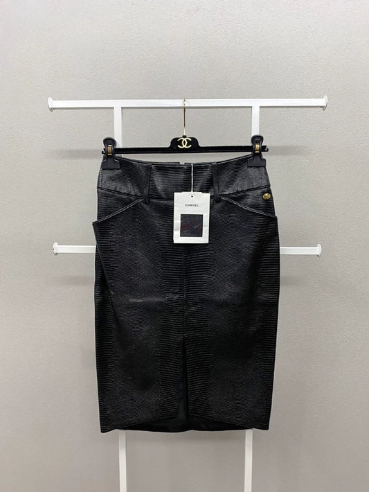 Chanel 19A black skirt
