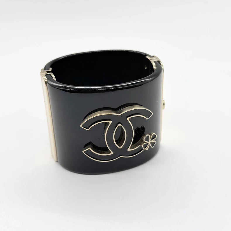 Chanel enamel double C black acrylic bracelet