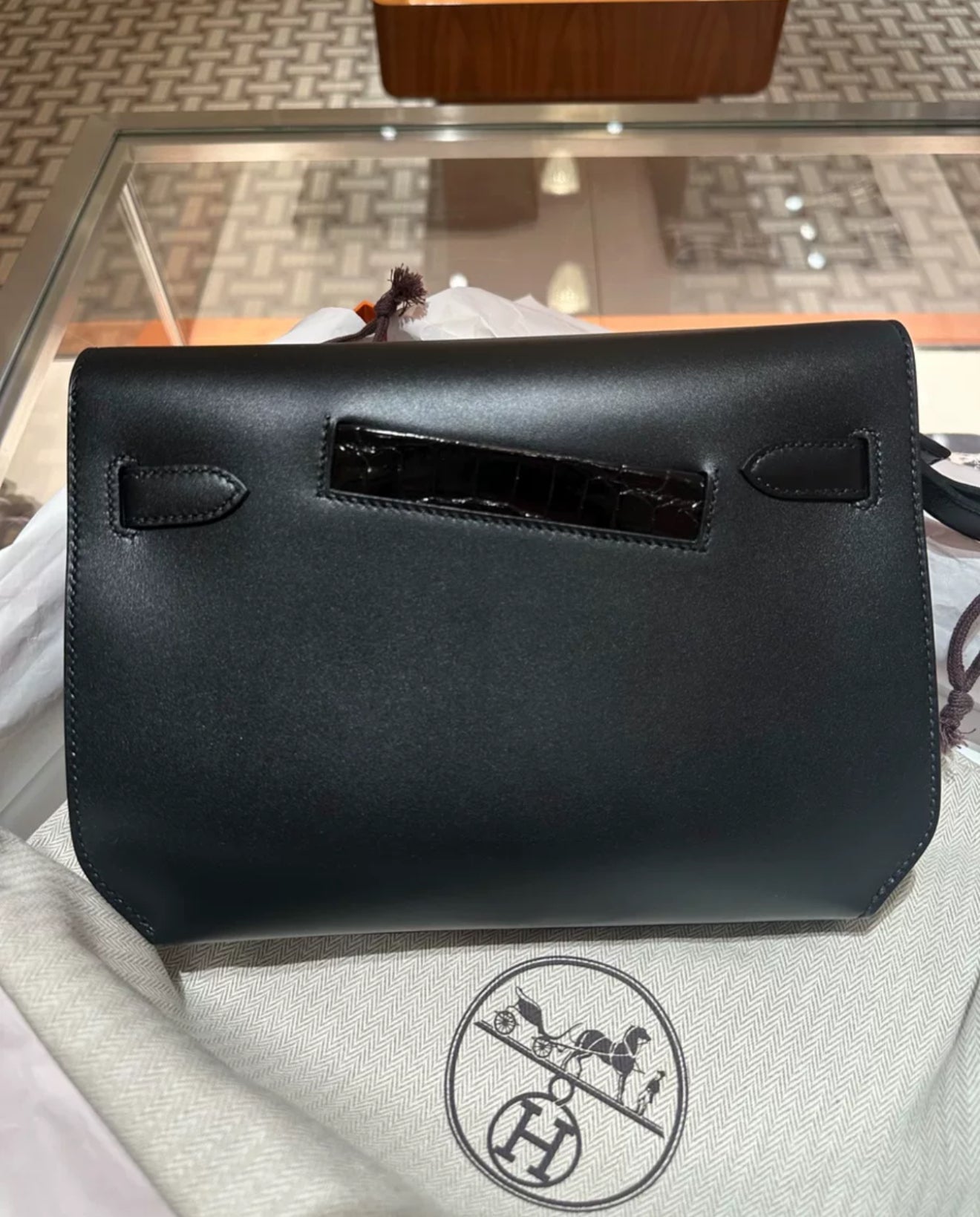 HERMES KELLY DEPECHES 25 TOUCH SWIFT / CROCODILE LISSE PALLADIUM HARDWARE