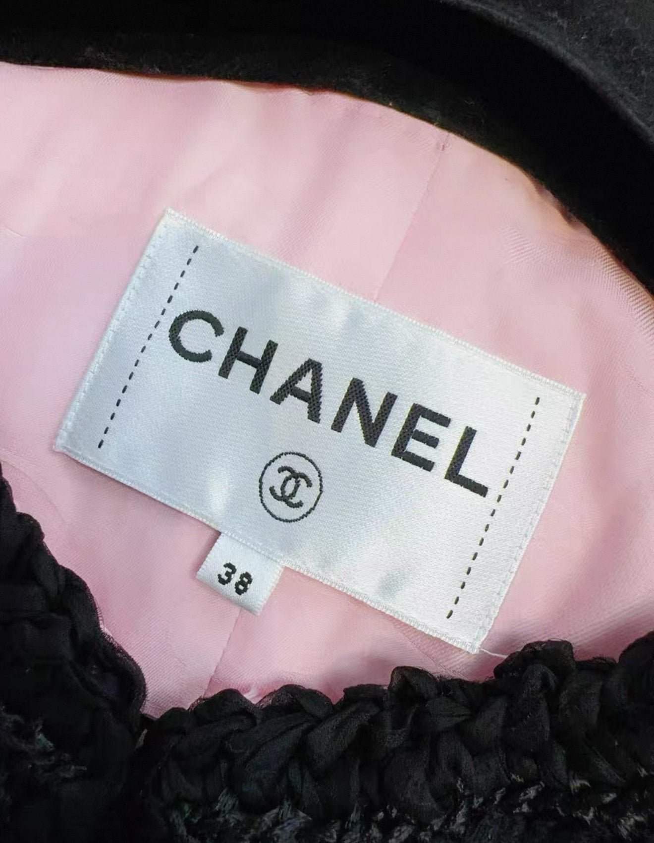 Chanel 22C Pink & black tweed jacket