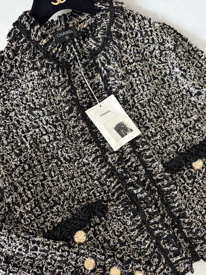 Chanel 26S Black and Gold tweed Jacket