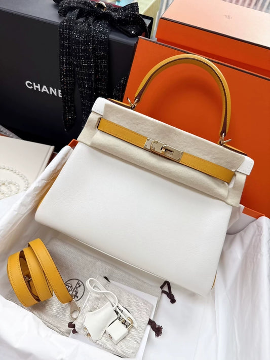 Hermès Kelly 28 Craie/jaune D’or evercolor leather gold hardware