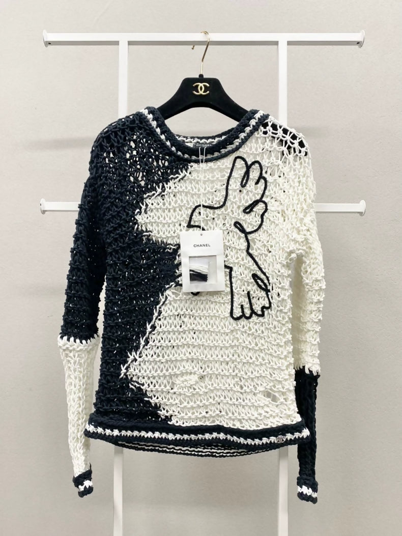 CHANEL 22C "Dove of Peace" knitted top
