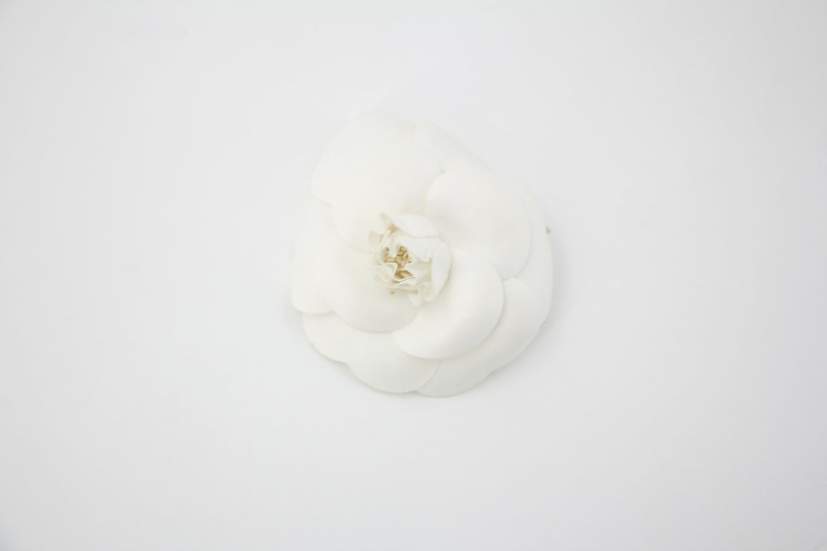 Chanel Vintage 81-85 Canvas White Camellia Brooch
