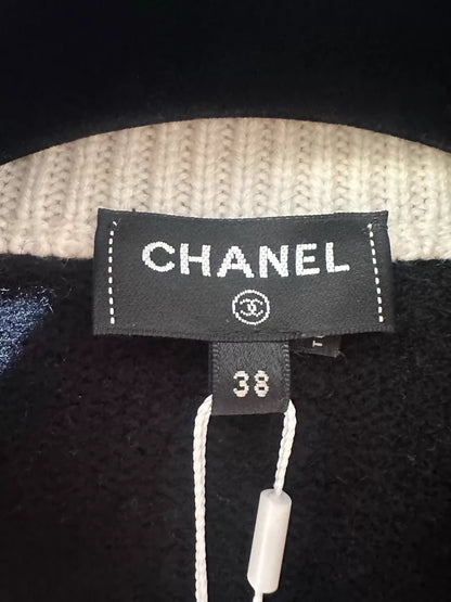 Chanel coco neige black and white checkered letter zip-up sweater