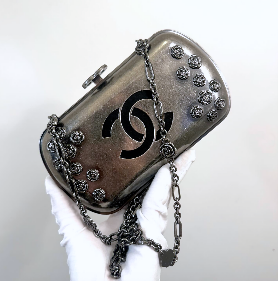 Chanel 2015 Make Fashion Not War Minaudière_1