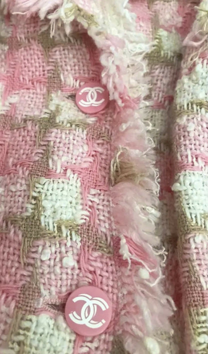 Chanel 04C Pink White Cream Fringe Tweed Checker Jacket FR 42