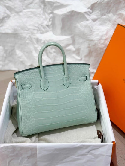 Hermes Birkin 25 6U Vert D'eau matte crocodile leather gold hardware