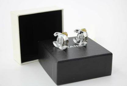 Chanel Vintage 03C Mirror Silver CC Clip-on Earrings