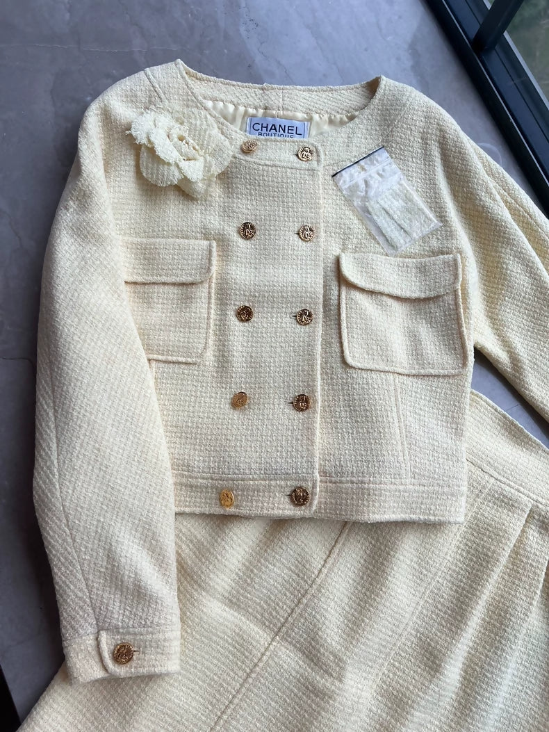Chanel vintage light yellow jacket and skirt set