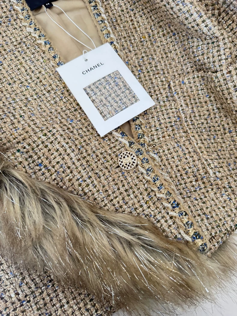 Chanel 21A Gold Fur tweed Jacket
