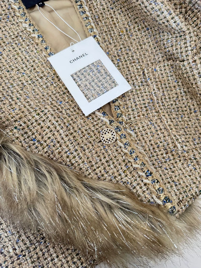 Chanel 21A Gold Fur tweed Jacket
