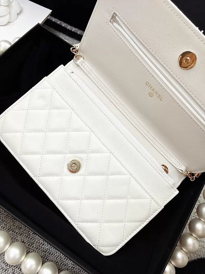 Chanel 20k ecru gold pearl chain WOC shoulder bag