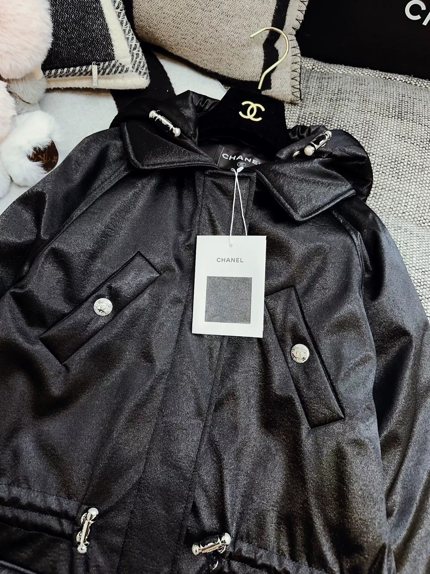 Chanel 23N ski series black hooded down jacket