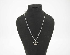 Chanel Vintage 07V Metal Quilted Silver CC Necklace