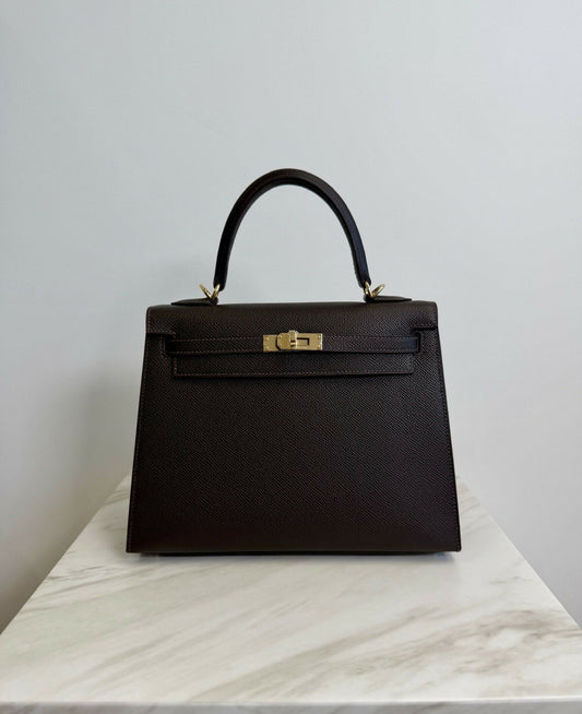 Hermès Kelly 25 Bai Brun Epsom Permabrass G 2026
