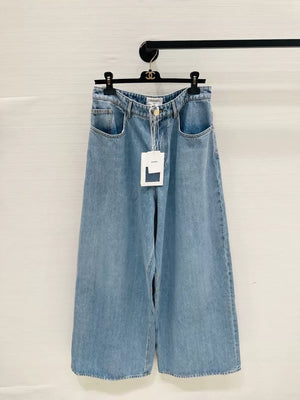 Chanel 26a popular blue wide-leg jeans, F40