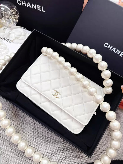 Chanel 20k ecru gold pearl chain WOC shoulder bag