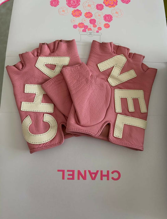 Chanel pink fingerless gloves