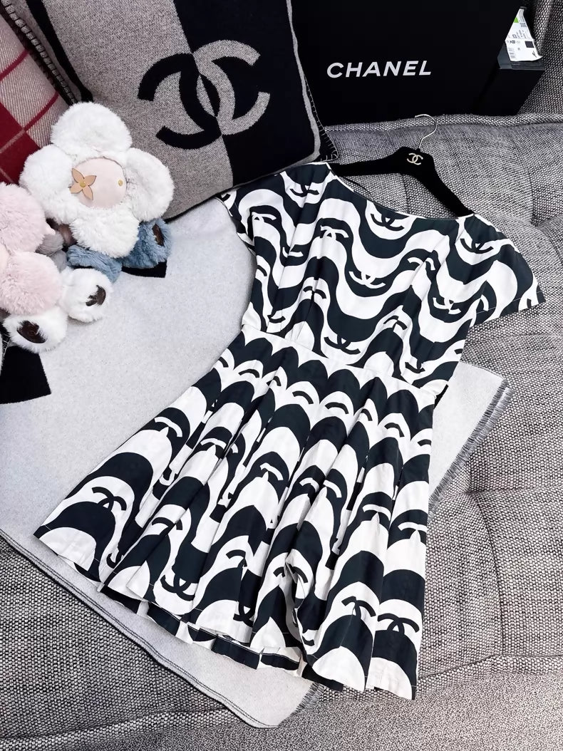 Chanel 21p black and white off-the-shoulder dress