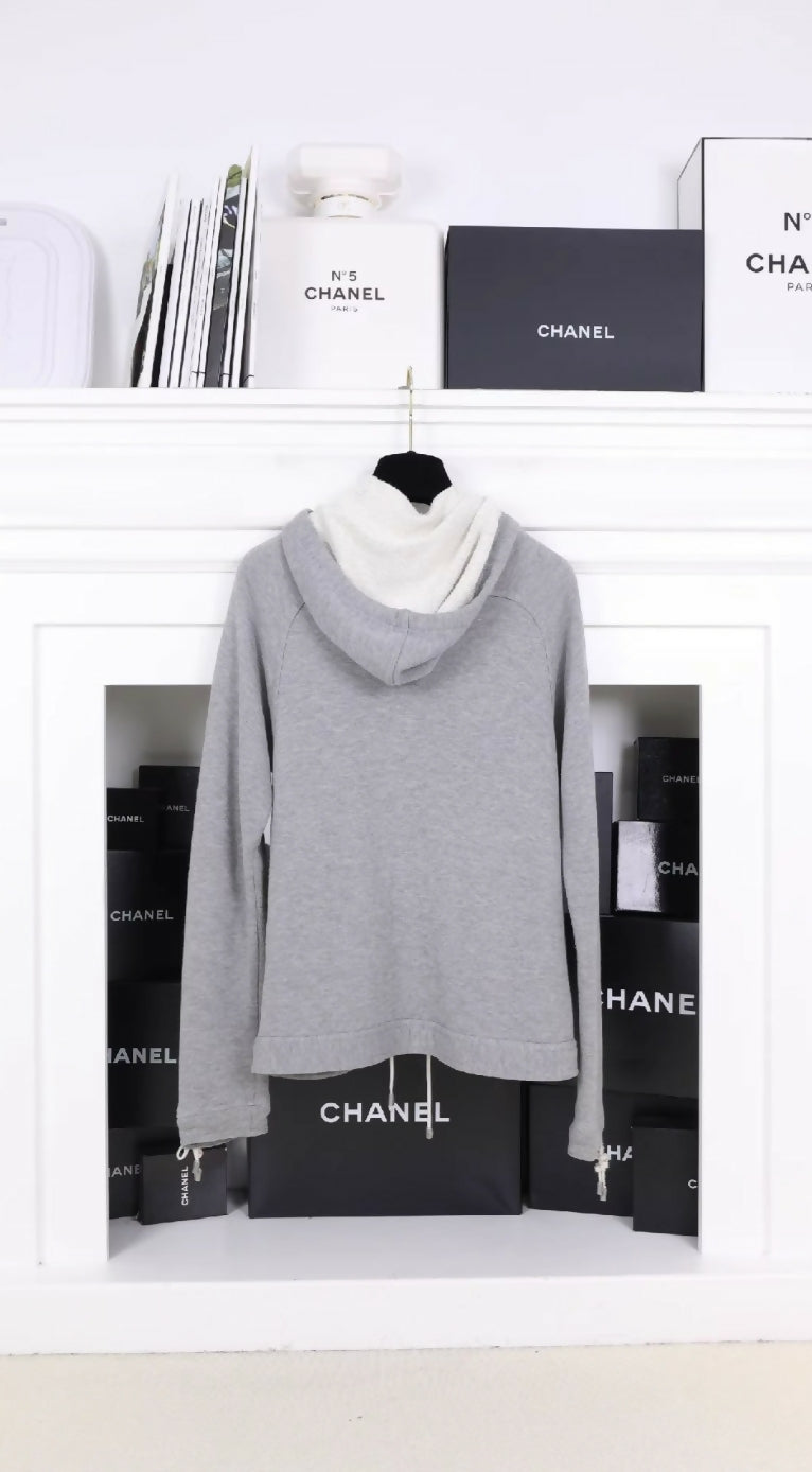 Chanel sports series gray zipper hooded cardigan