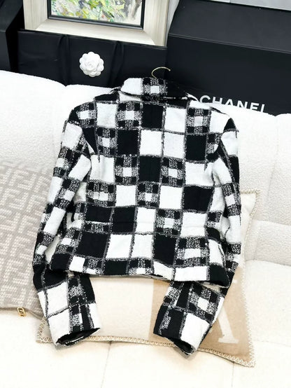 CHANEL 24S black & white tweed jacket
