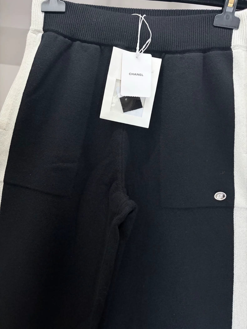 Chanel 25C black Cashmere Wide-Leg Pants