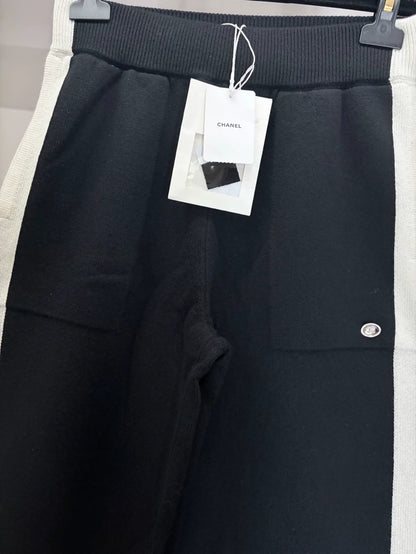 Chanel 25C black Cashmere Wide-Leg Pants