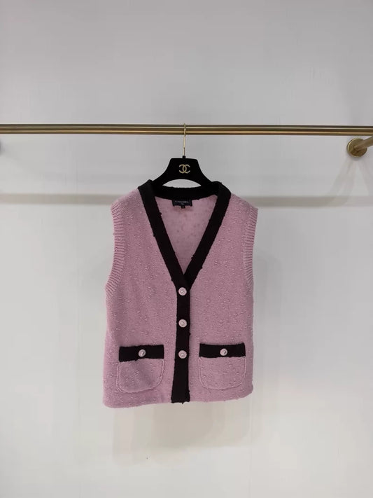 Chanel 24K black and pink knit vest