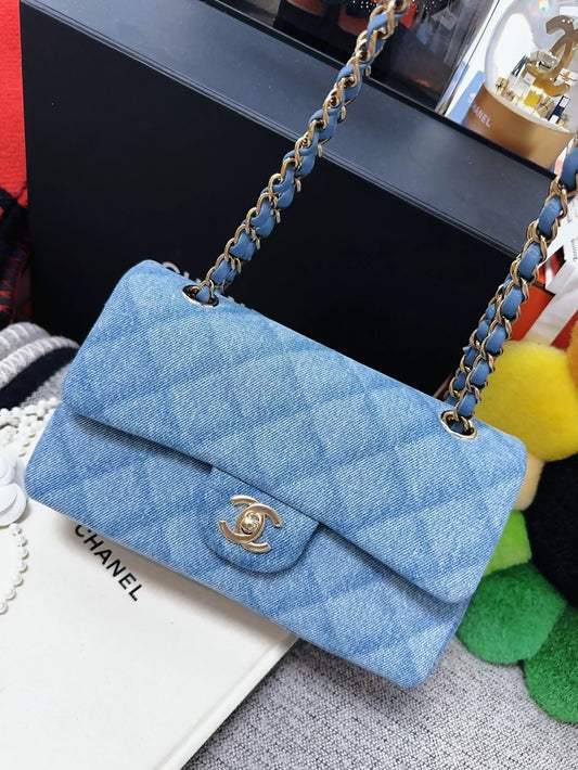 Chanel 22b denim CF chain shoulder bag