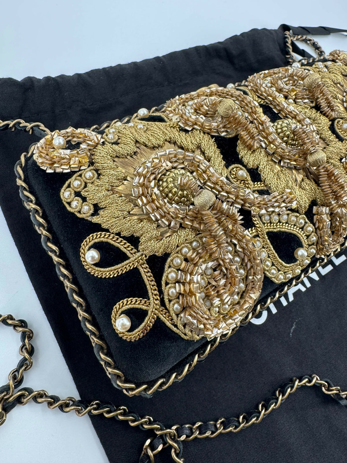 Chanel 2015 Velvet Imitation Pearl & Gold Embroidery Chain Evening Clutch Bag