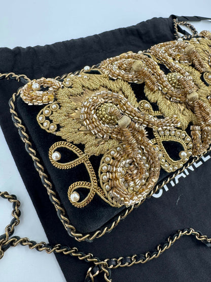 Chanel 2015 Velvet Imitation Pearl & Gold Embroidery Chain Evening Clutch Bag