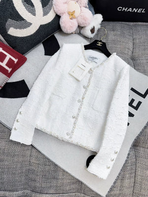 Chanel 25p White tweed jacket