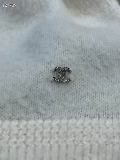 Chanel 23N black and white star knit sweater