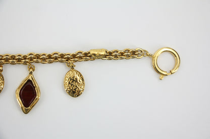 Chanel Vintage 71-80 Gripoix Red and Green Oval Gold-Plated Necklace