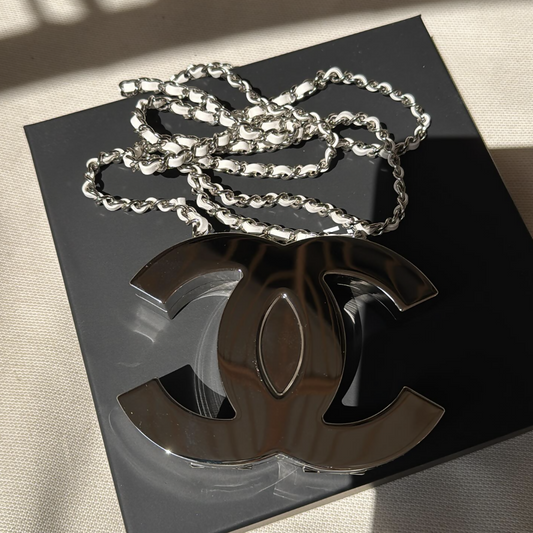 Chanel Spring-Summer 2025 CC‑logo minaudière