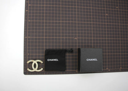Chanel Vintage B11A Mother-of-Pearl Large CC Matte Gold Brooch