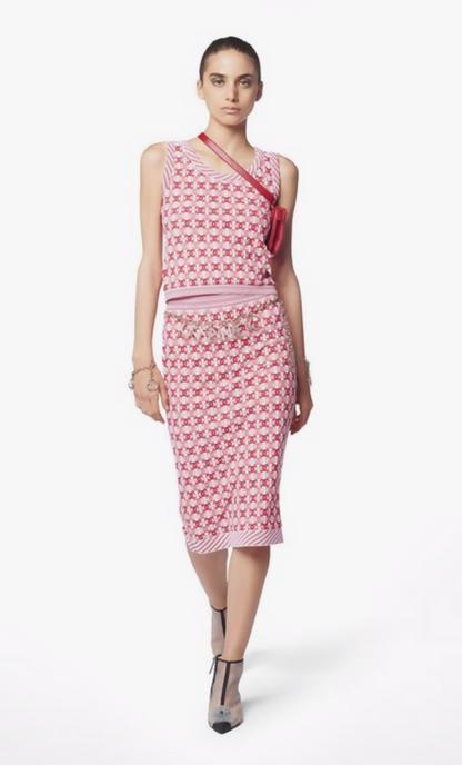 Chanel 19P Pink Red CC Logo Sleeveless Crop Top Blouse FR 42