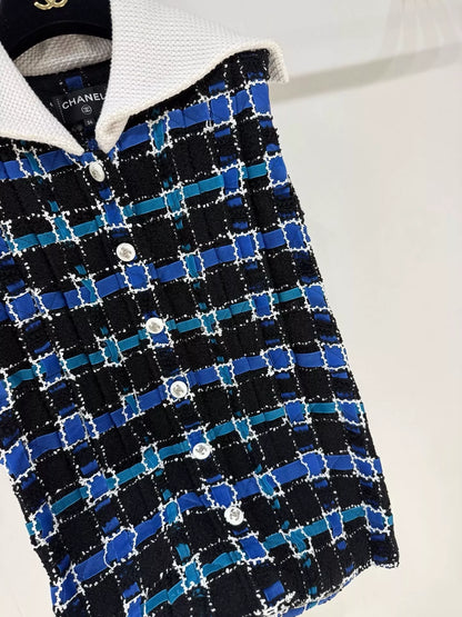 Chanel 22C black and blue vest jacket