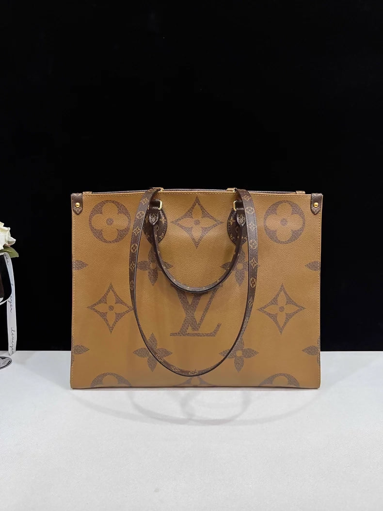 Louis Vuitton Onthego GM Giant Monogram Canvas