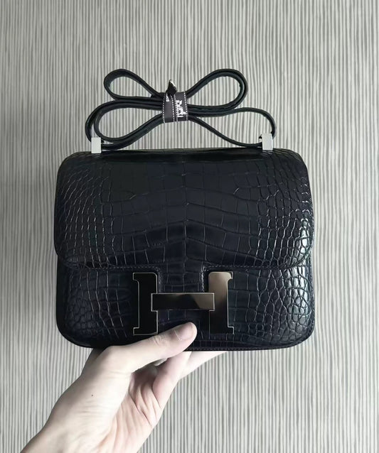 Hermes Constance matte alligator Leather palladium hardware