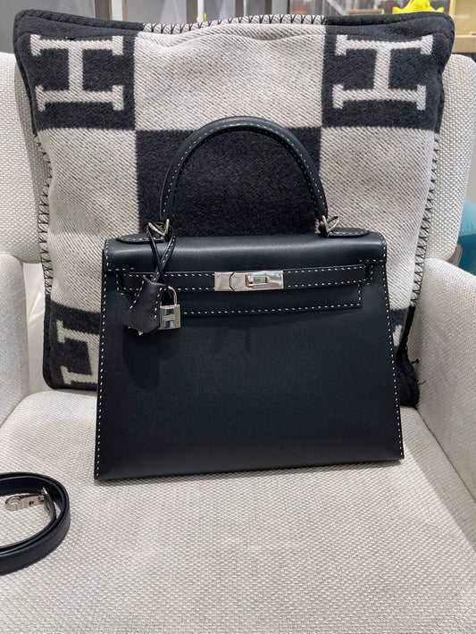Hermes Kelly 28 Black Epsom leather with white stitching palladium hardware