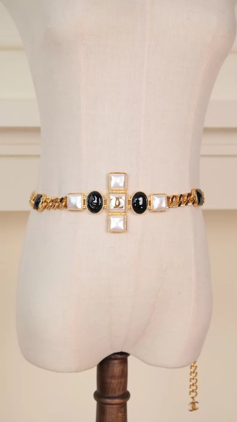 Chanel 20K Pearl Glass Waist Chain