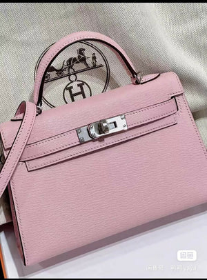 Hermès Mini Kelly 20 Rose Sakura Chevre Mysore / Goatskin Leather with Nata Interior Bicolor & Palladium Hardware